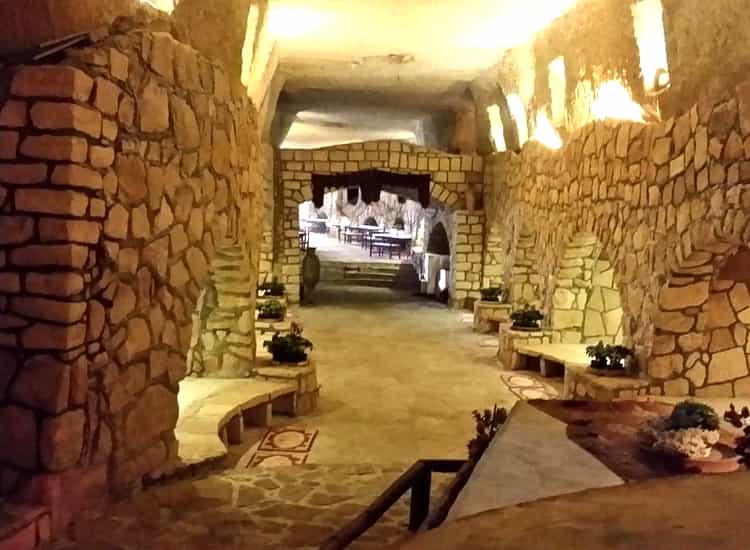 Kariz Underground City