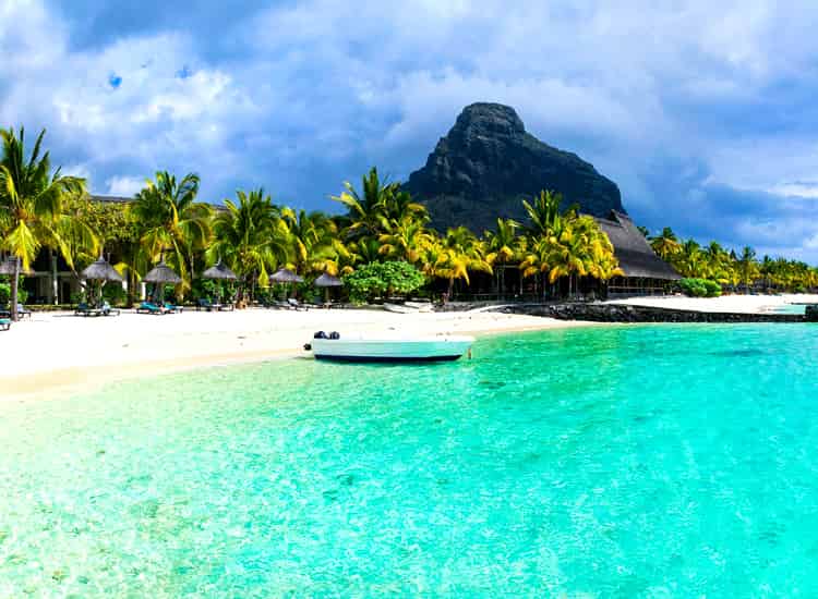 Le Morne Beach - Places to Visit in Mauritius