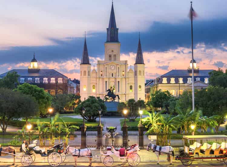 Jackson Square - Places to Visit in New Orleans