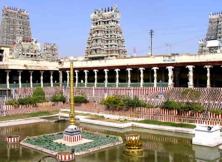 Meenakshi Amman Temple - Largest Hindu Temples in the World