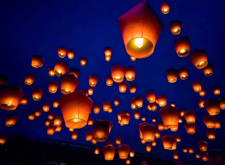 Shifen Sky Lantern Festival - Tourist Attractions in Taiwan